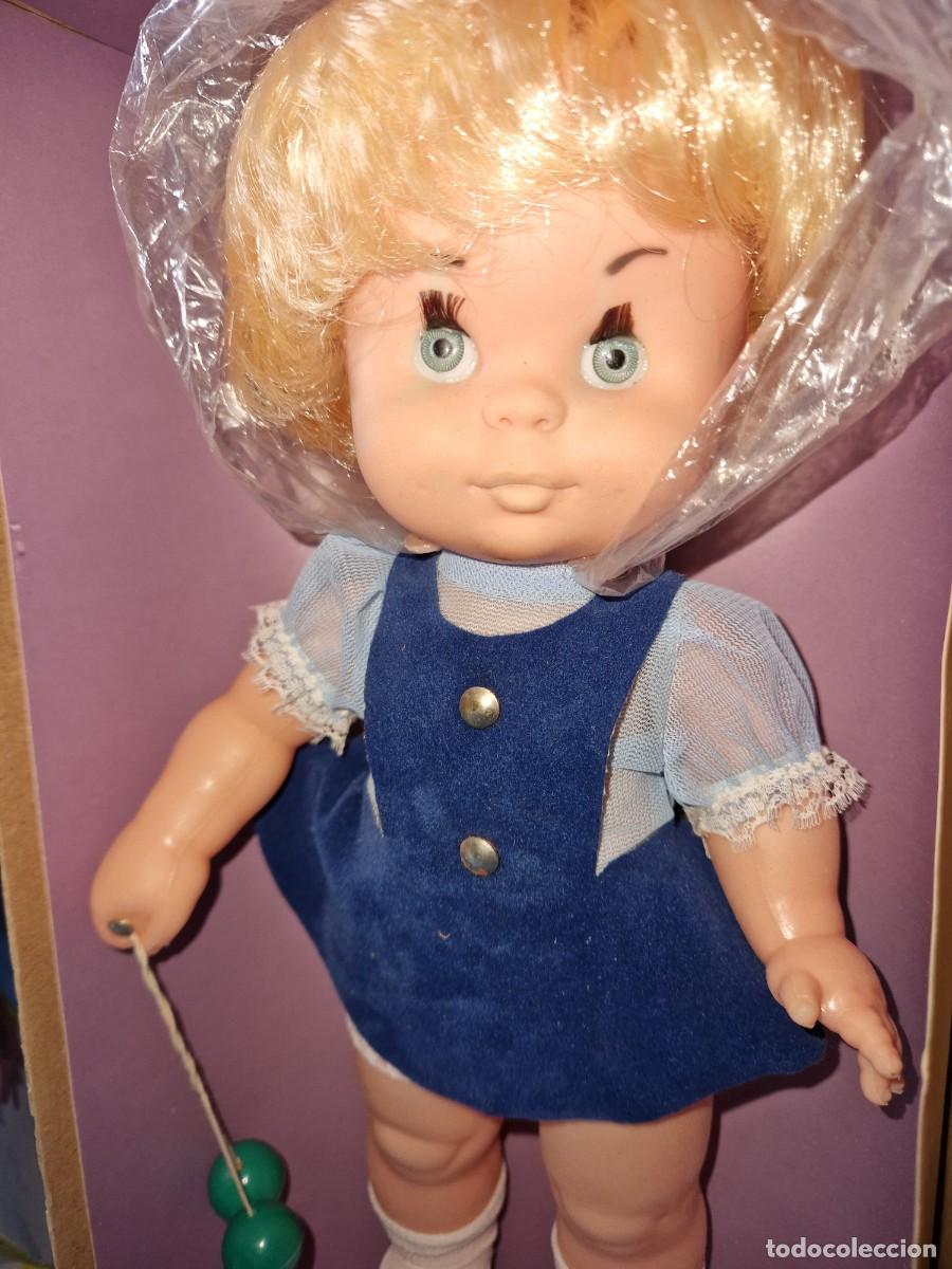 Mu&ntilde;ecas espa&ntilde;olas modernas: MU&Ntilde;ECA CON BOLAS TACA TACA - Foto 2