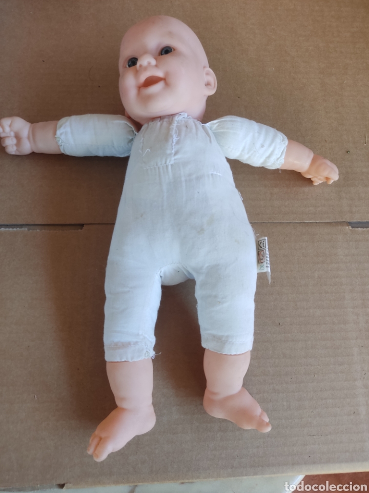Mu&ntilde;ecas espa&ntilde;olas modernas: Mu&ntilde;eca de pl&aacute;stico desconozco la marca - Foto 1