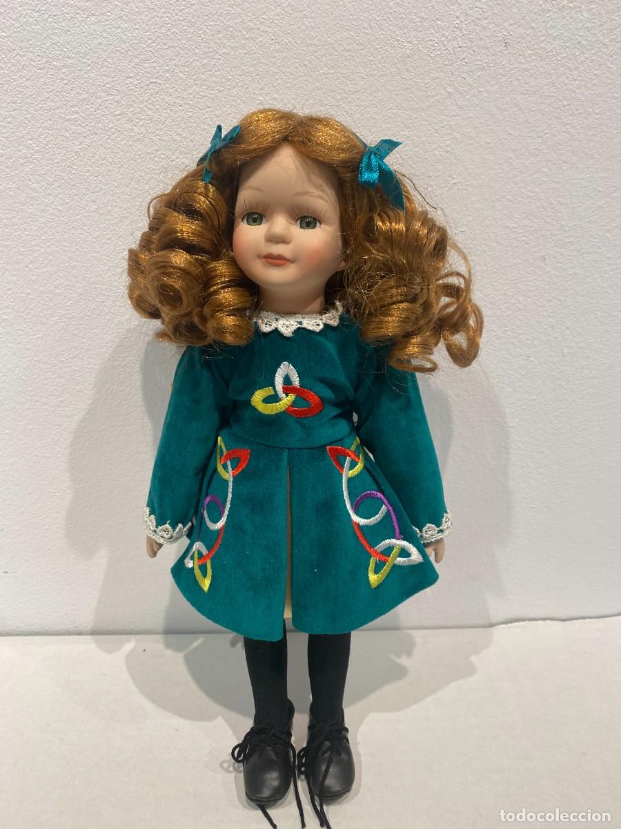 Poup&eacute;es Espagnoles Modernes: MU&Ntilde;ECA DE PORCELANA CON VESTIDO TURQUESA