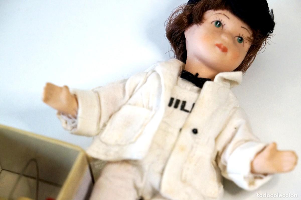 Mu&ntilde;ecas espa&ntilde;olas modernas: Mu&ntilde;eco de porcelana - lechero. - Foto 5