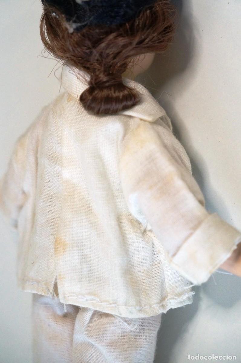 Mu&ntilde;ecas espa&ntilde;olas modernas: Mu&ntilde;eco de porcelana - lechero. - Foto 6