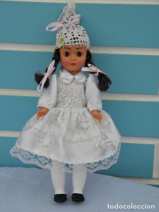 Mu&ntilde;ecas espa&ntilde;olas modernas: Antigua mu&ntilde;eca de celuloide - Foto 1