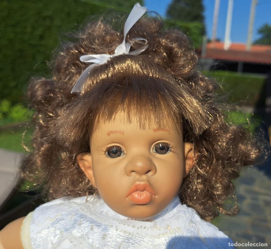 Moderne spanische Puppen: ANTIGUA MU&Ntilde;ECA Gestitos Mulata Comuni&oacute;n o Novia ARTESANIAS MARCA Castella Alicante