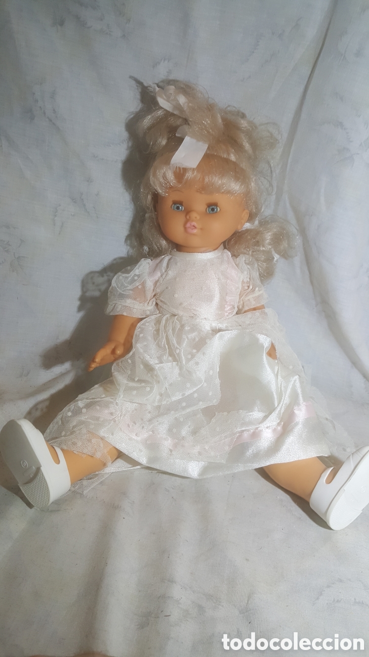 Mu&ntilde;ecas espa&ntilde;olas modernas: MU&Ntilde;ECA DE COMUNI&Oacute;N RUBIA CON OJOS AZULES DE MU&Ntilde;ECAS B.B - Foto 3