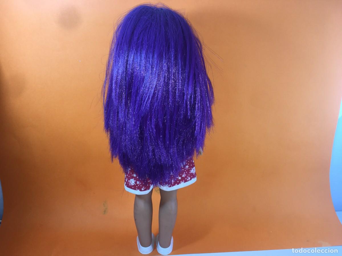 Mu&ntilde;ecas espa&ntilde;olas modernas: MU&Ntilde;ECA KIKA PELO LILA MORADO - Foto 3