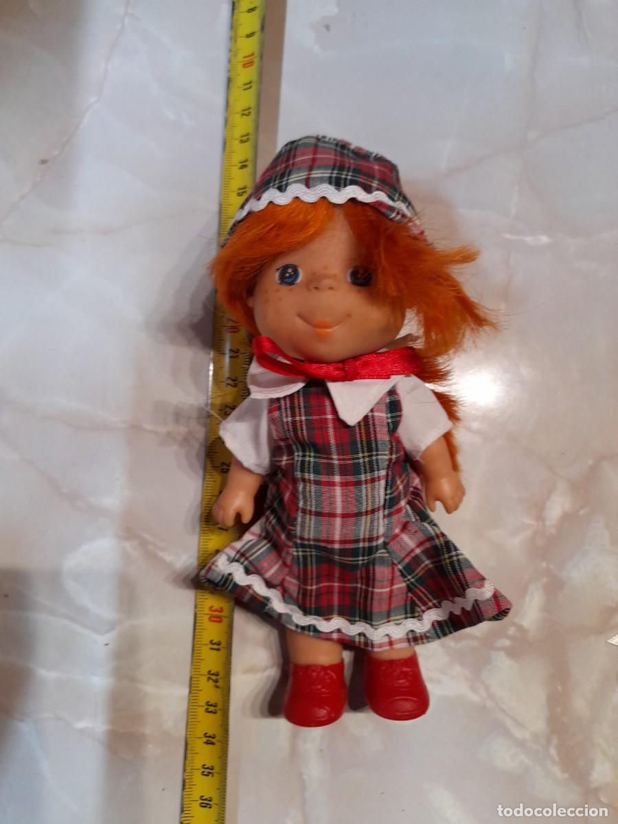 Mu&ntilde;ecas espa&ntilde;olas modernas: MU&Ntilde;ECA DE FEBER MINI POCAS PECAS COMPLETA DE ORIGEN - Foto 1