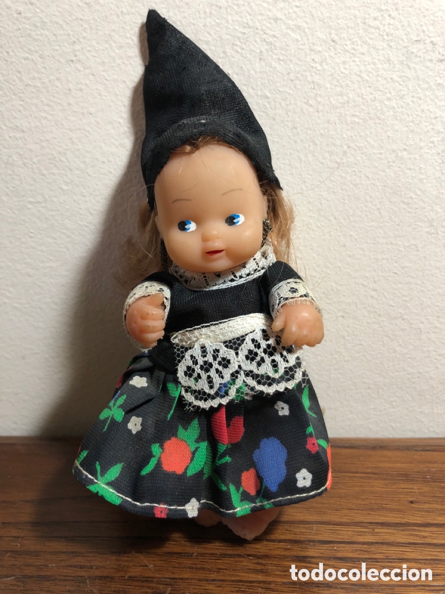 Mu&ntilde;ecas espa&ntilde;olas modernas: MU&Ntilde;ECA TIPO BARRIGUITAS TRAJE REGIONAL - Foto 1