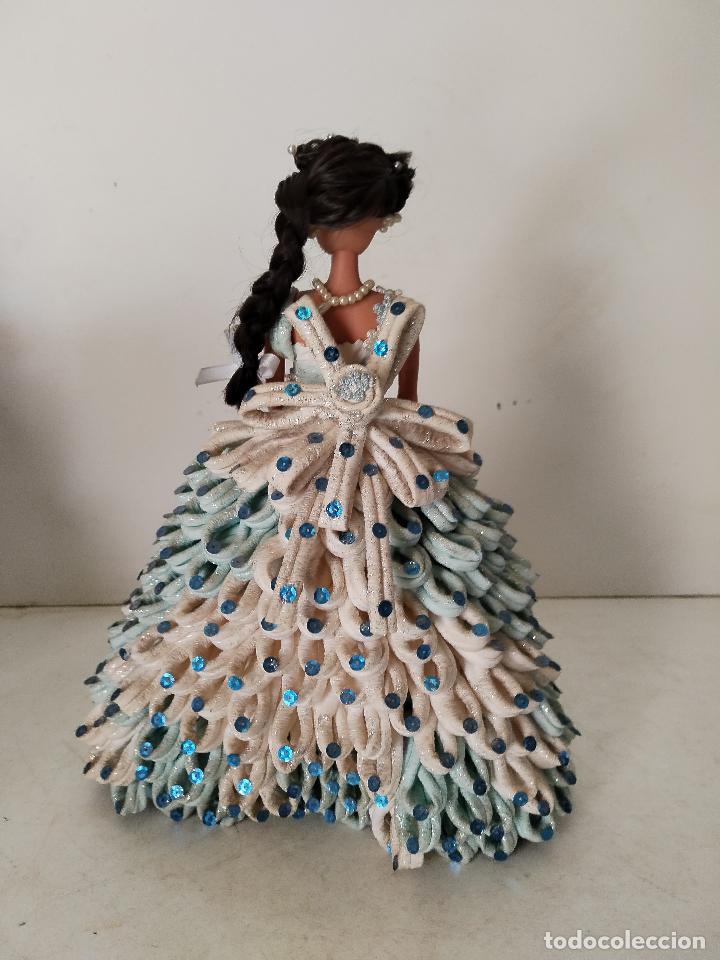 Mu&ntilde;ecas espa&ntilde;olas modernas: mu&ntilde;eca manual con vestido de servilletas - Foto 3