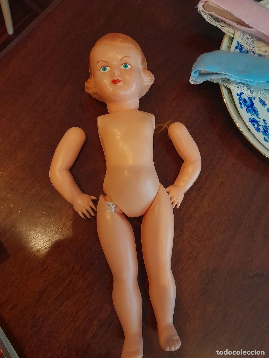 Mu&ntilde;ecas espa&ntilde;olas modernas: mu&ntilde;eca bastante antigua de pl&aacute;stico - Foto 1