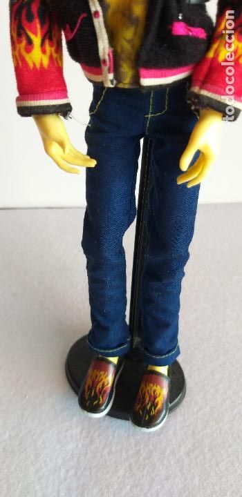 Mu&ntilde;ecas espa&ntilde;olas modernas: MU&Ntilde;ECO HEATH BURNS - MONSTER HIGH CHICO - Foto 3