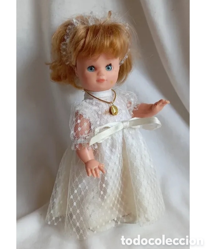 Mu&ntilde;ecas espa&ntilde;olas modernas: PEQUE&Ntilde;A MU&Ntilde;ECA DE COMUNION DE DURPE - Foto 1