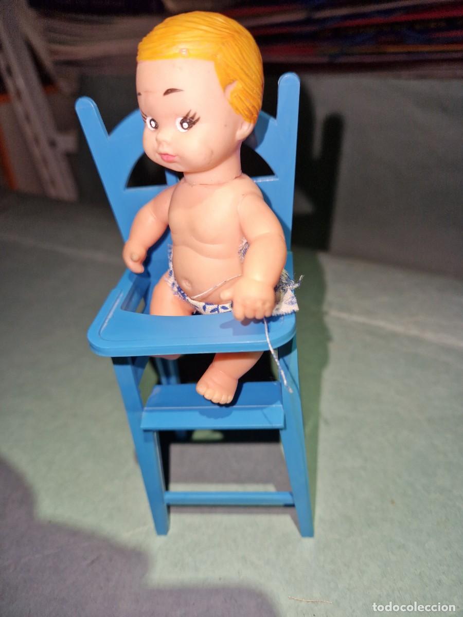 Mu&ntilde;ecas espa&ntilde;olas modernas: MU&Ntilde;ECO DE GOMA CON SILLA TRONA - Foto 1