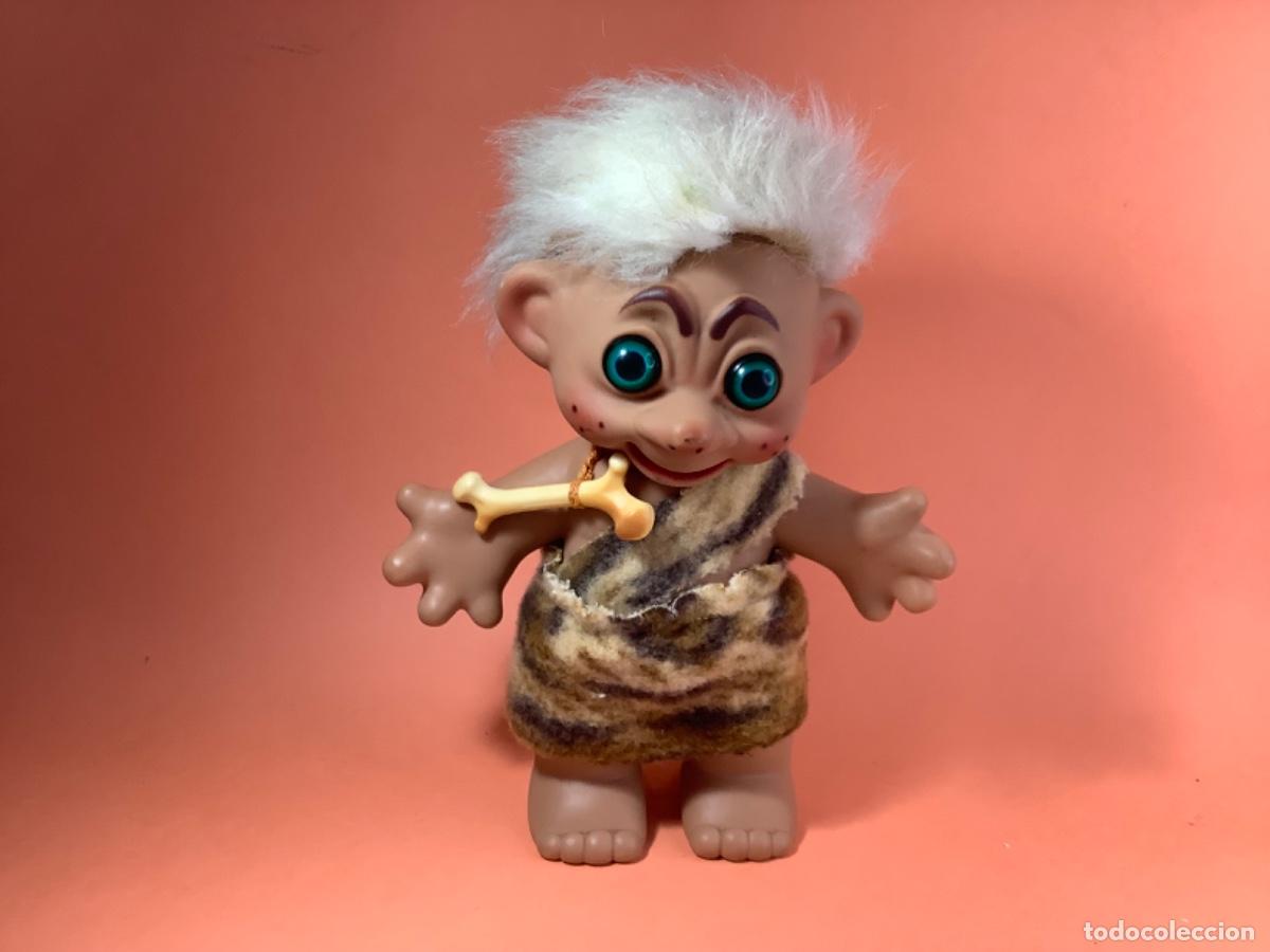 Mu&ntilde;ecas espa&ntilde;olas modernas: ANTIGUO MU&Ntilde;ECO TROLL CAVERN&Iacute;COLA PELO BLANCO - Foto 1