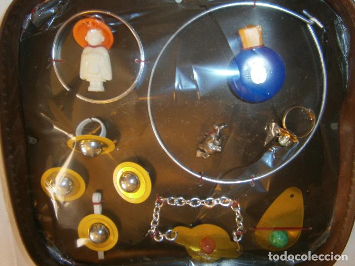 Mu&ntilde;ecas espa&ntilde;olas modernas: ANTIGUO KIT COMPLEMENTOS PARA NI&Ntilde;AS NUEVO SIN USAR - Foto 2