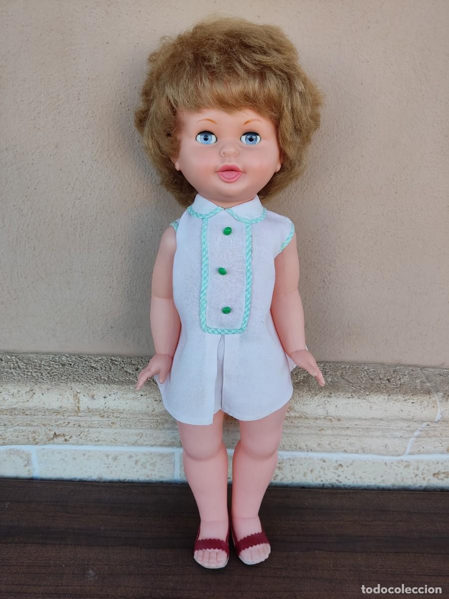 Moderne spanische Puppen: Mu&ntilde;eca DUNIA DE FAMOSA NI&Ntilde;A, prototipo de prueba o tombolera. MIRINDA DE FAMOSA tombolera.