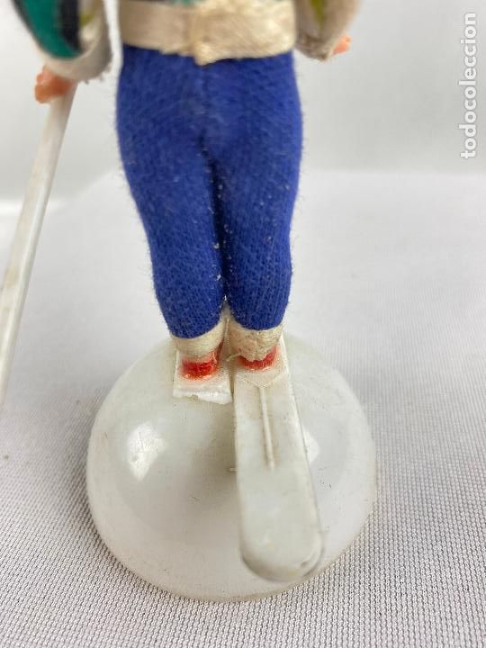 Mu&ntilde;ecas espa&ntilde;olas modernas: MU&Ntilde;ECA EN VINILO ESQUIADORA - Foto 4