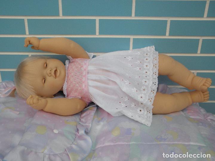 Mu&ntilde;ecas espa&ntilde;olas modernas: Mu&ntilde;eca beb&eacute; grande Cuchi Cuchi de b.b. de 69 cm - Foto 3