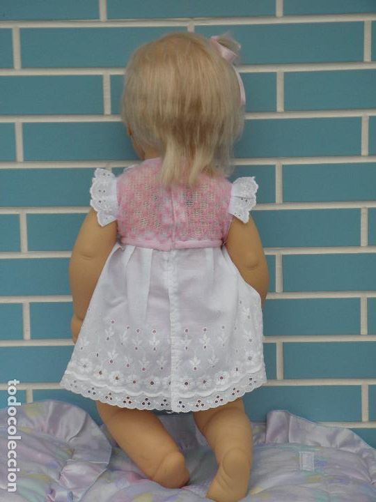 Mu&ntilde;ecas espa&ntilde;olas modernas: Mu&ntilde;eca beb&eacute; grande Cuchi Cuchi de b.b. de 69 cm - Foto 6