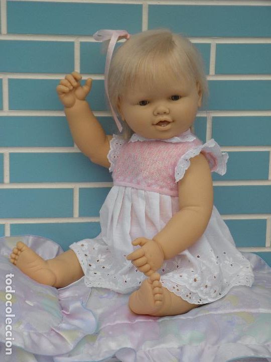 Mu&ntilde;ecas espa&ntilde;olas modernas: Mu&ntilde;eca beb&eacute; grande Cuchi Cuchi de b.b. de 69 cm - Foto 1