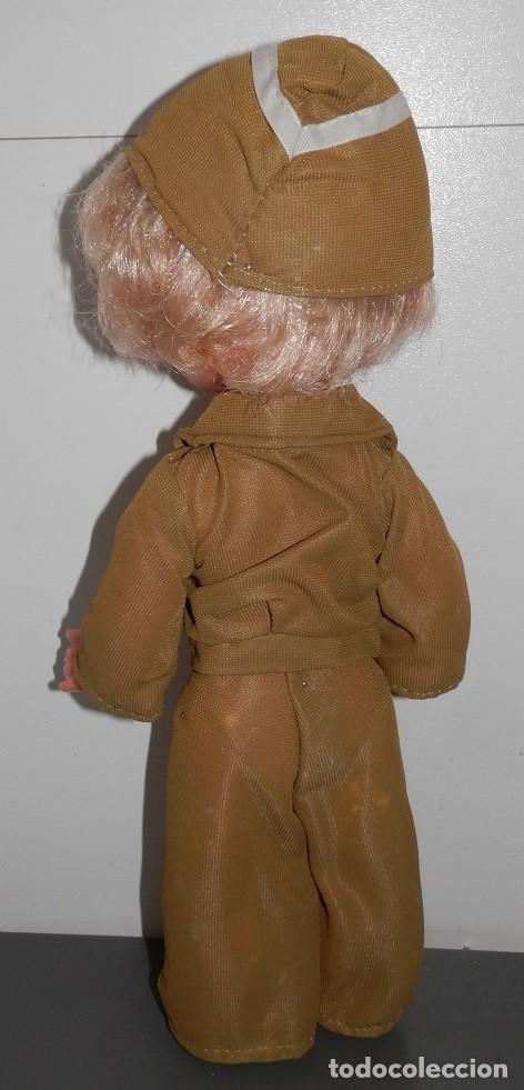 Mu&ntilde;ecas espa&ntilde;olas modernas: MU&Ntilde;ECO CON UNIFORME MILITARE ESPA&Ntilde;OL - Foto 2