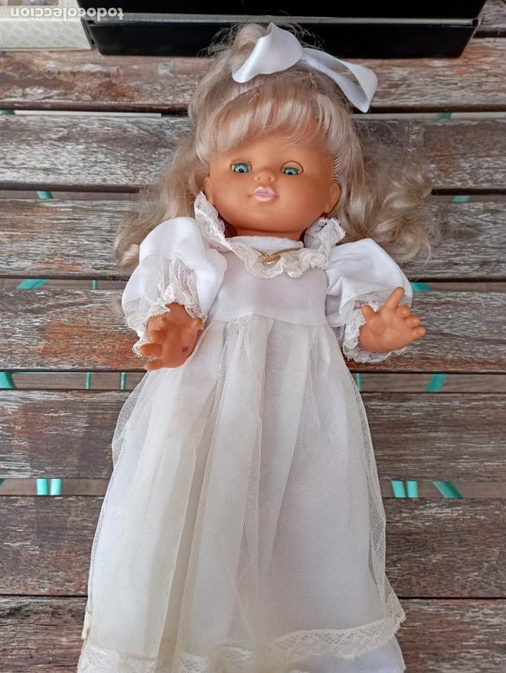 Mu&ntilde;ecas espa&ntilde;olas modernas: MU&Ntilde;ECA DE COMUNION DE LA MARCA B B MINISON MADE IN SPAIN. - Foto 2