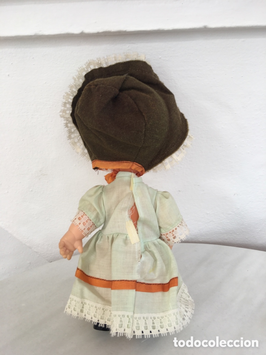 Mu&ntilde;ecas espa&ntilde;olas modernas: Mu&ntilde;eca Antigua con vestido y gorro - Foto 3