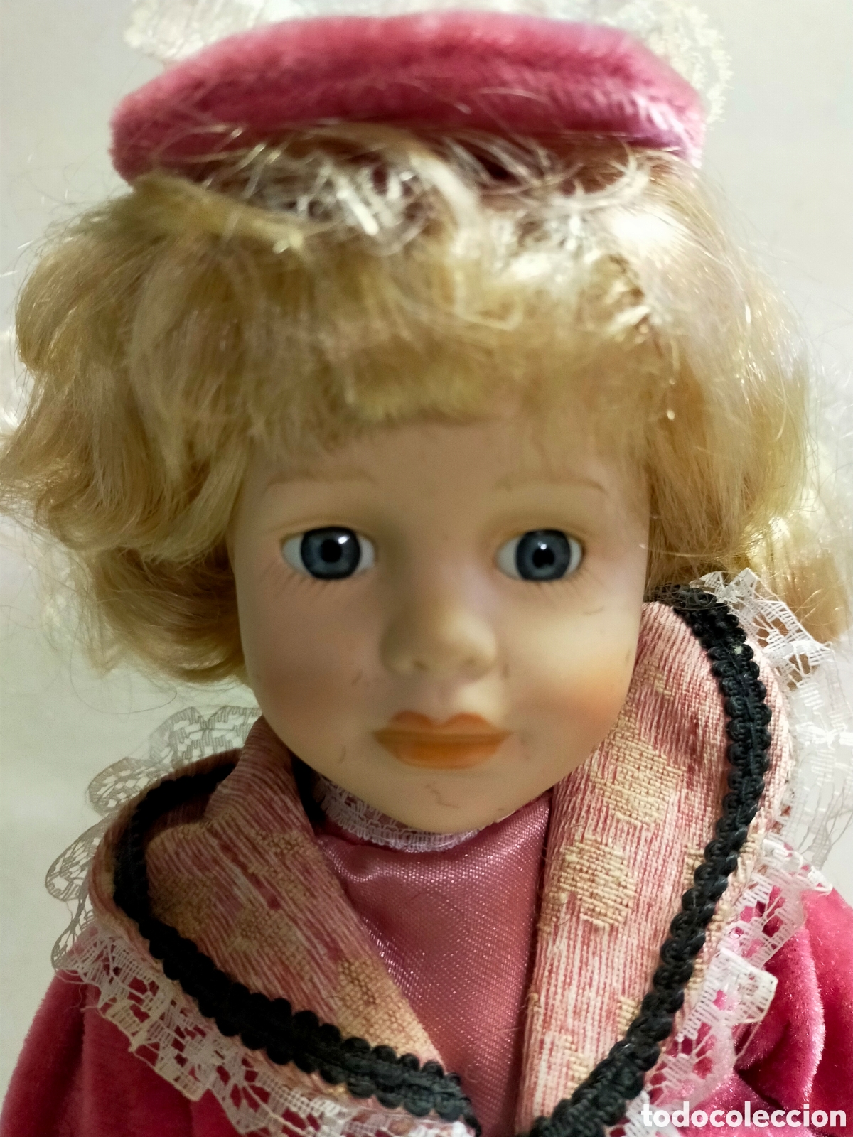 Mu&ntilde;ecas espa&ntilde;olas modernas: MU&Ntilde;ECA DE PORCELANA EN SOPORTE. - Foto 5