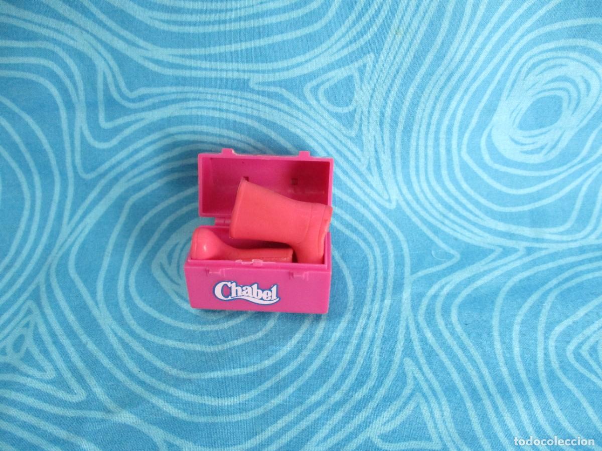 Mu&ntilde;ecas espa&ntilde;olas modernas: CHABEL,BOTAS CONJUNTO LLUVIA ROSA - Foto 3