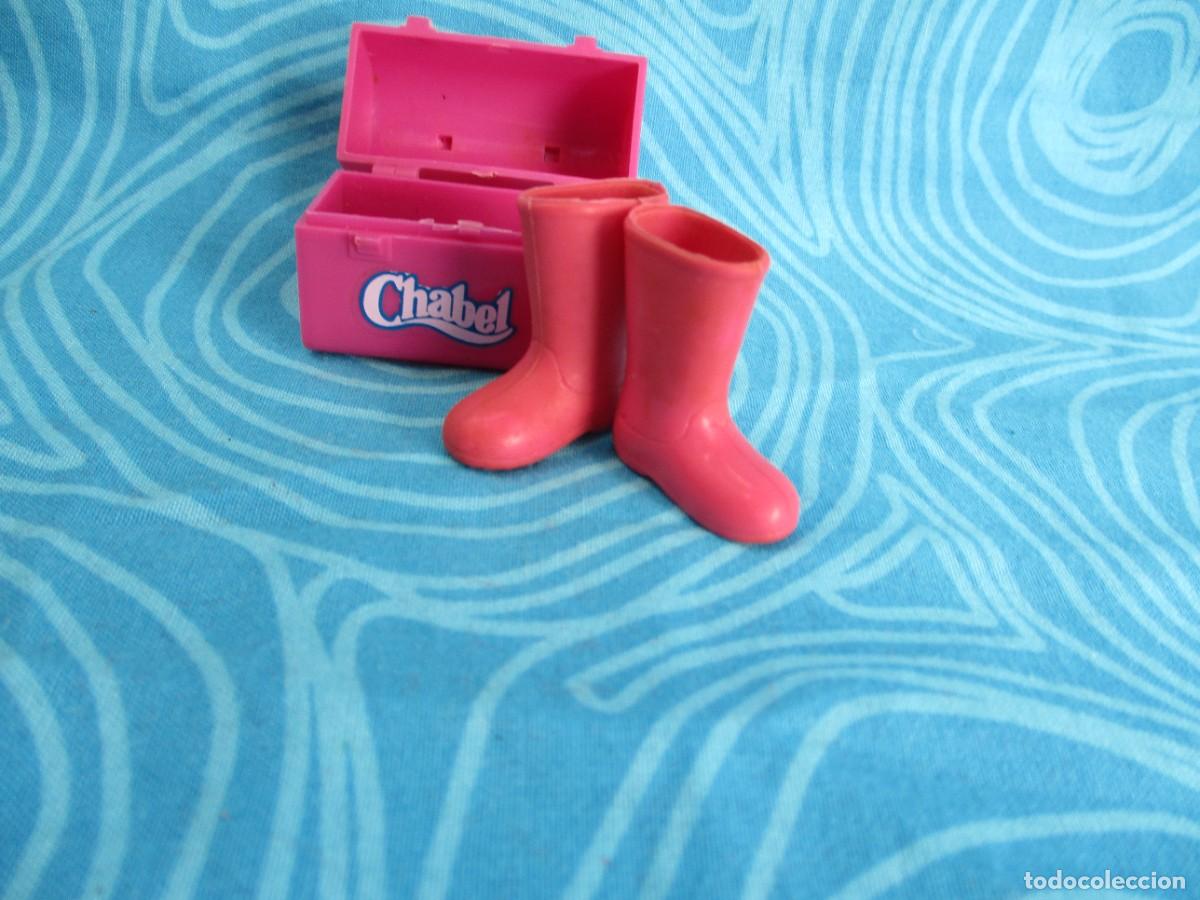 Mu&ntilde;ecas espa&ntilde;olas modernas: CHABEL,BOTAS CONJUNTO LLUVIA ROSA - Foto 5