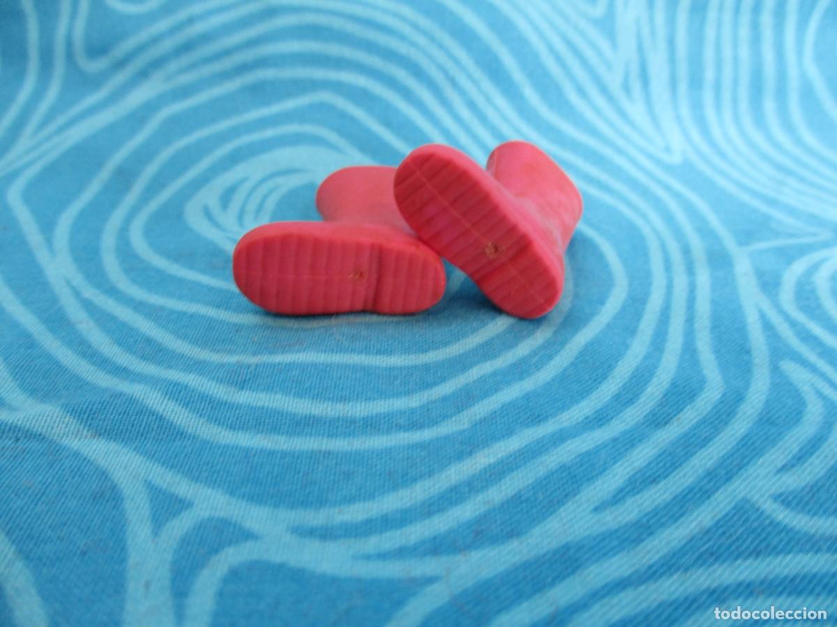 Mu&ntilde;ecas espa&ntilde;olas modernas: CHABEL,BOTAS CONJUNTO LLUVIA ROSA - Foto 9