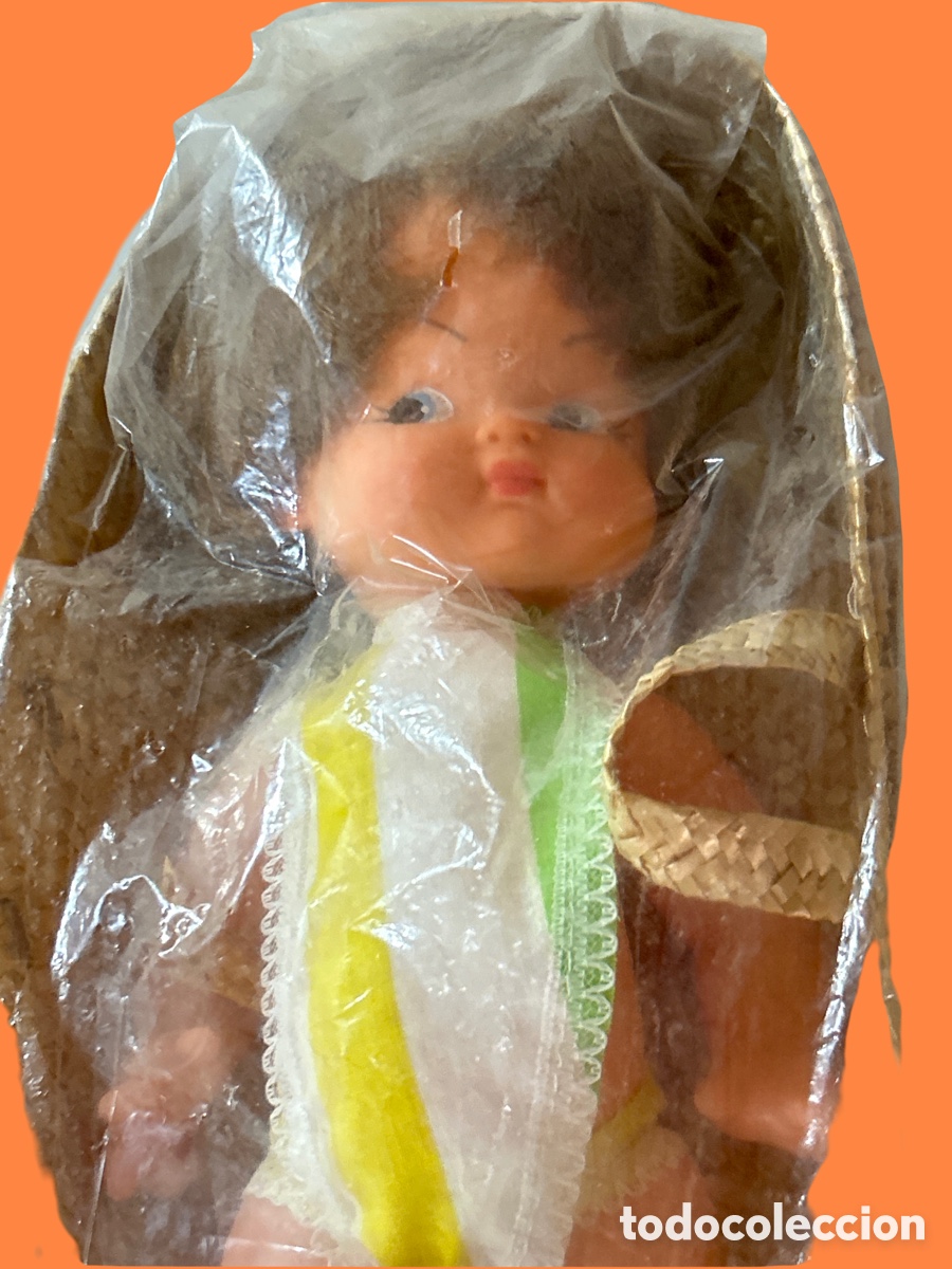 Mu&ntilde;ecas espa&ntilde;olas modernas: Mu&ntilde;eca antigua con cesta made in spain - Foto 2