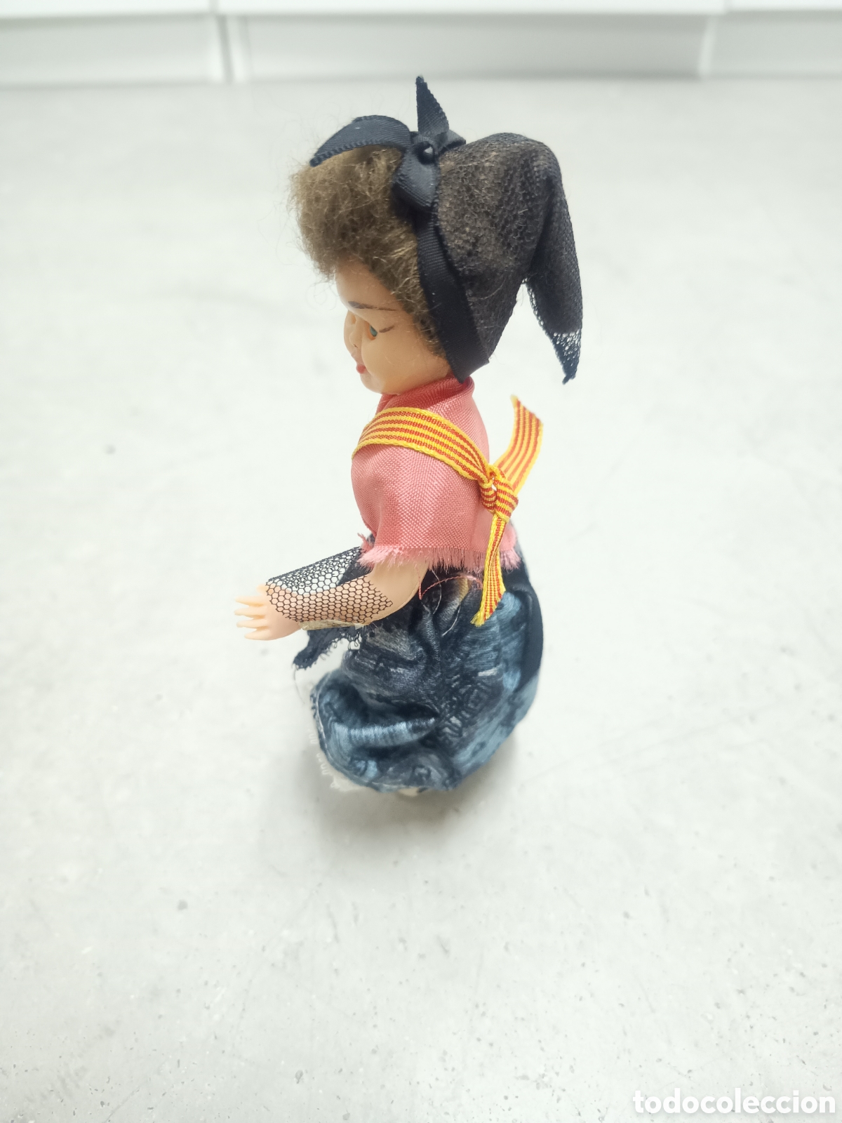 Mu&ntilde;ecas espa&ntilde;olas modernas: MU&Ntilde;ECA REGIONAL DE CELULOIDE CON OJOS DURMIENTES - Foto 3