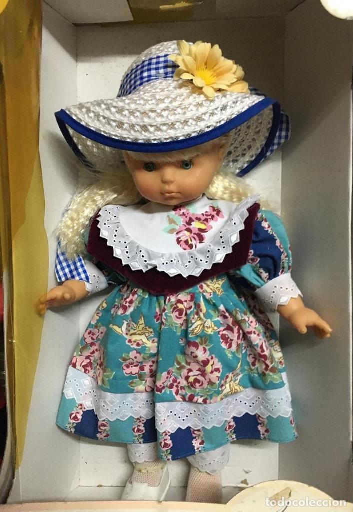 Mu&ntilde;ecas Espa&ntilde;olas Modernas: Mu&ntilde;eca Amour - Famosa