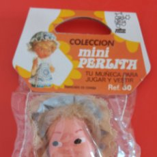 Bambole Spagnole Moderne: MUÑECA MINI PERLITA (10 CM).GUILLEM Y VICEDO 70'S.SIN ABRIR.
