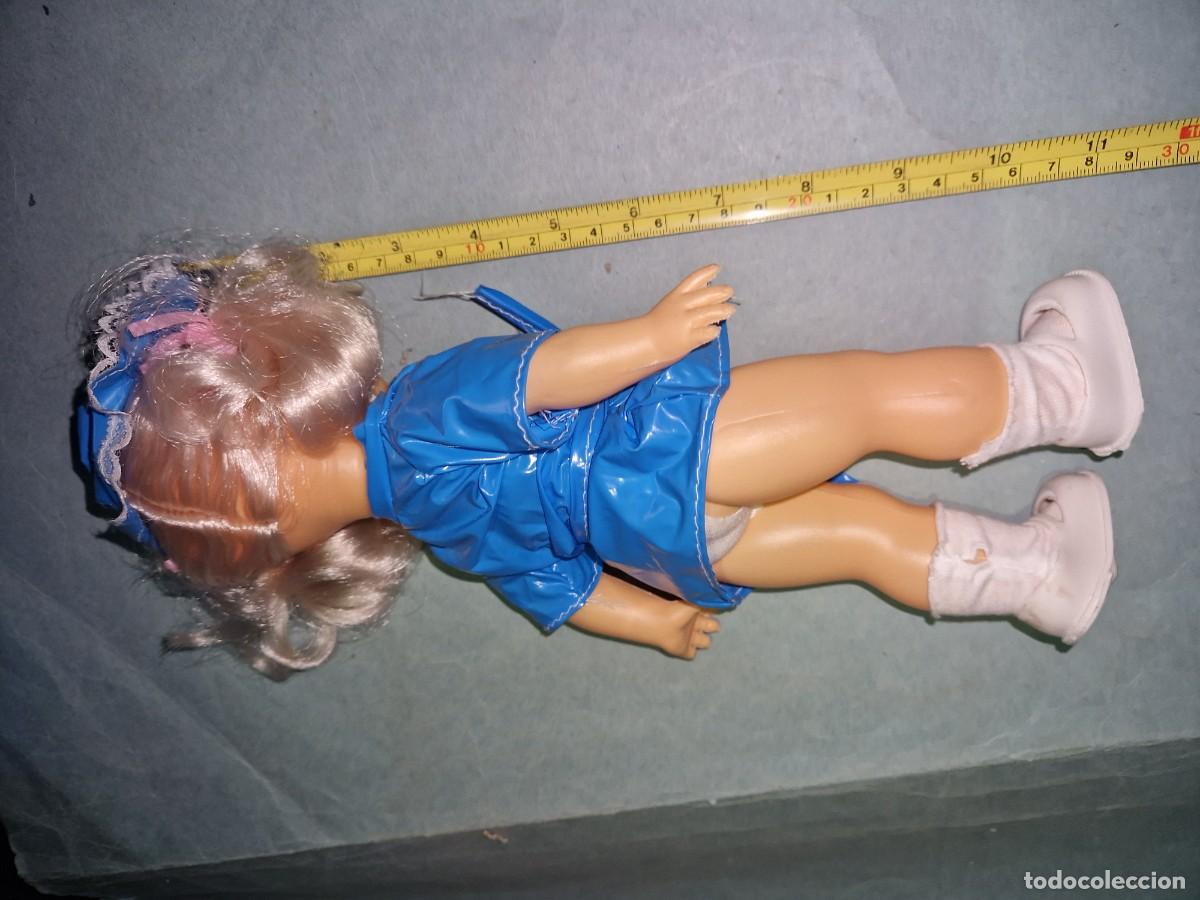 Mu&ntilde;ecas espa&ntilde;olas modernas: MU&Ntilde;ECA CON CHUBASQUERO - Foto 3