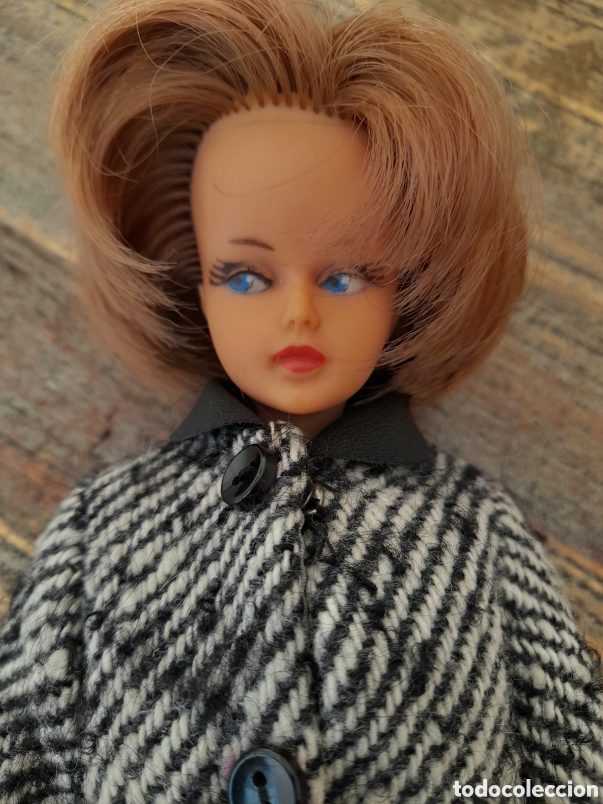 Mu&ntilde;ecas Espa&ntilde;olas Modernas: TRESSY MINI MANIQUI NOVOGAMA CON ABRIGO ORIGINAL