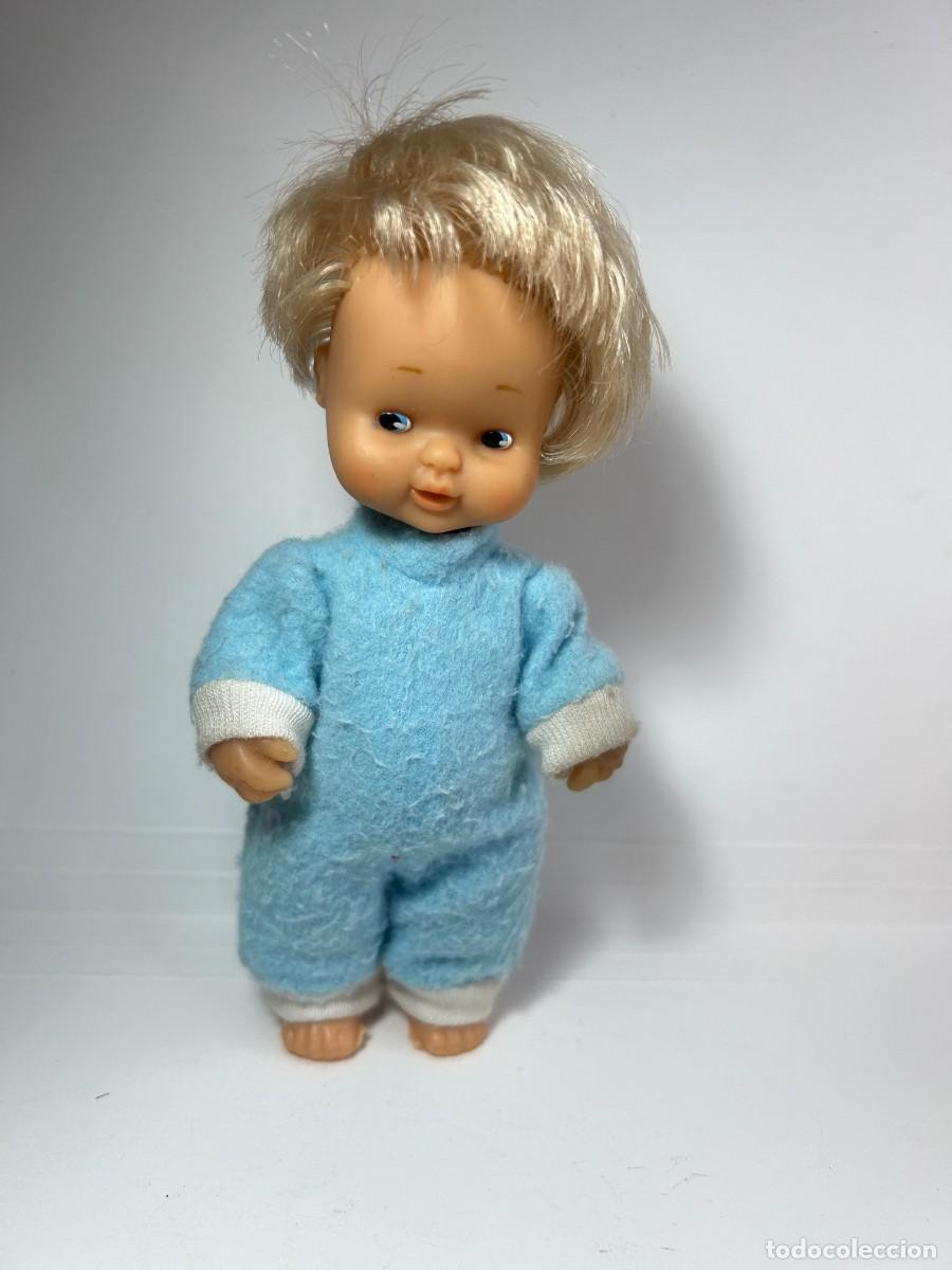 Mu&ntilde;ecas espa&ntilde;olas modernas: MU&Ntilde;ECA BARRIGUITAS DE PIE CON PIJAMA - Foto 1