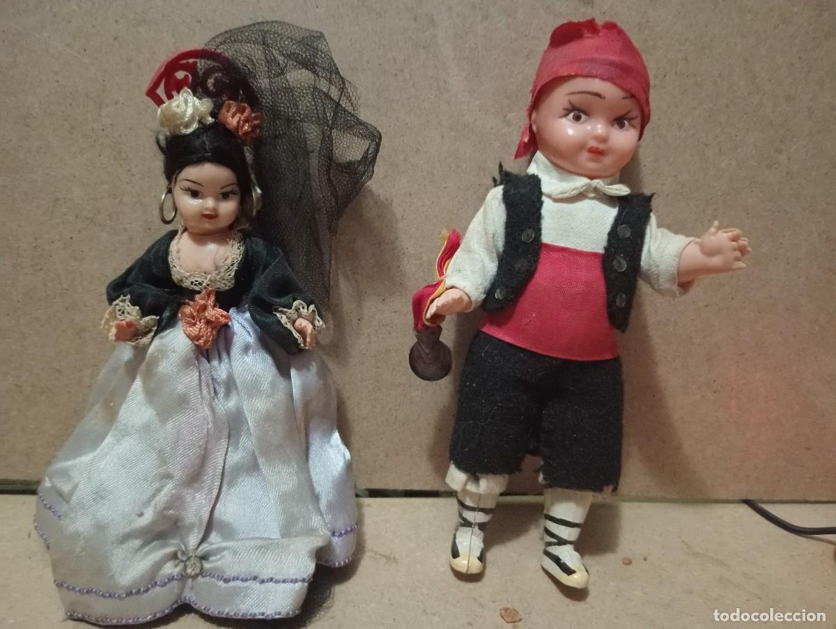 Mu&ntilde;ecas espa&ntilde;olas modernas: Mu&ntilde;eca y mu&ntilde;eco con traje regional - Foto 1