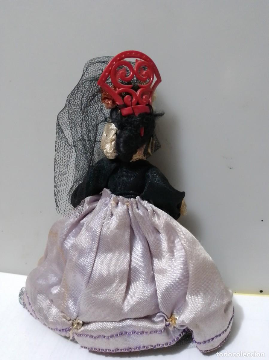 Mu&ntilde;ecas espa&ntilde;olas modernas: Mu&ntilde;eca y mu&ntilde;eco con traje regional - Foto 4