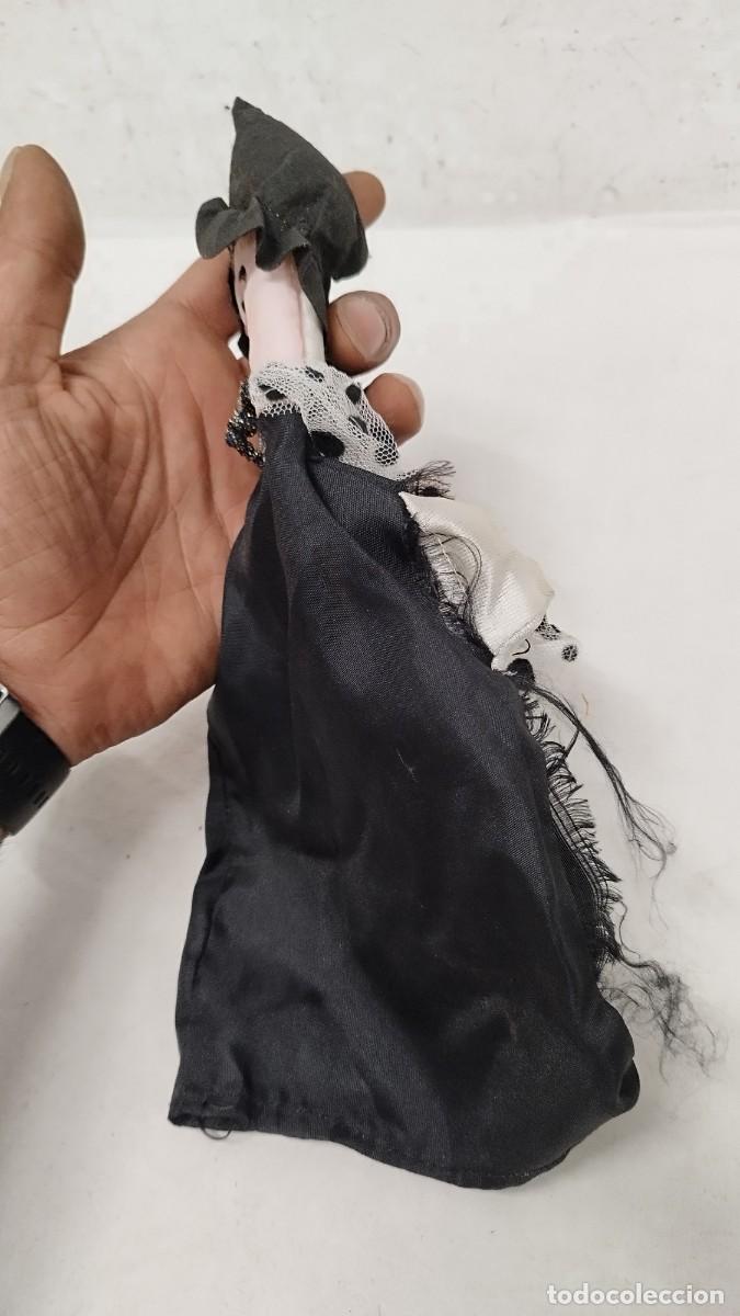 Mu&ntilde;ecas espa&ntilde;olas modernas: Antigua marioneta de dedo - Foto 3