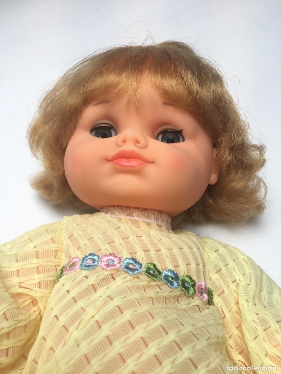 Mu&ntilde;ecas espa&ntilde;olas modernas: Mu&ntilde;eca Kira de Farita con caja - Foto 4