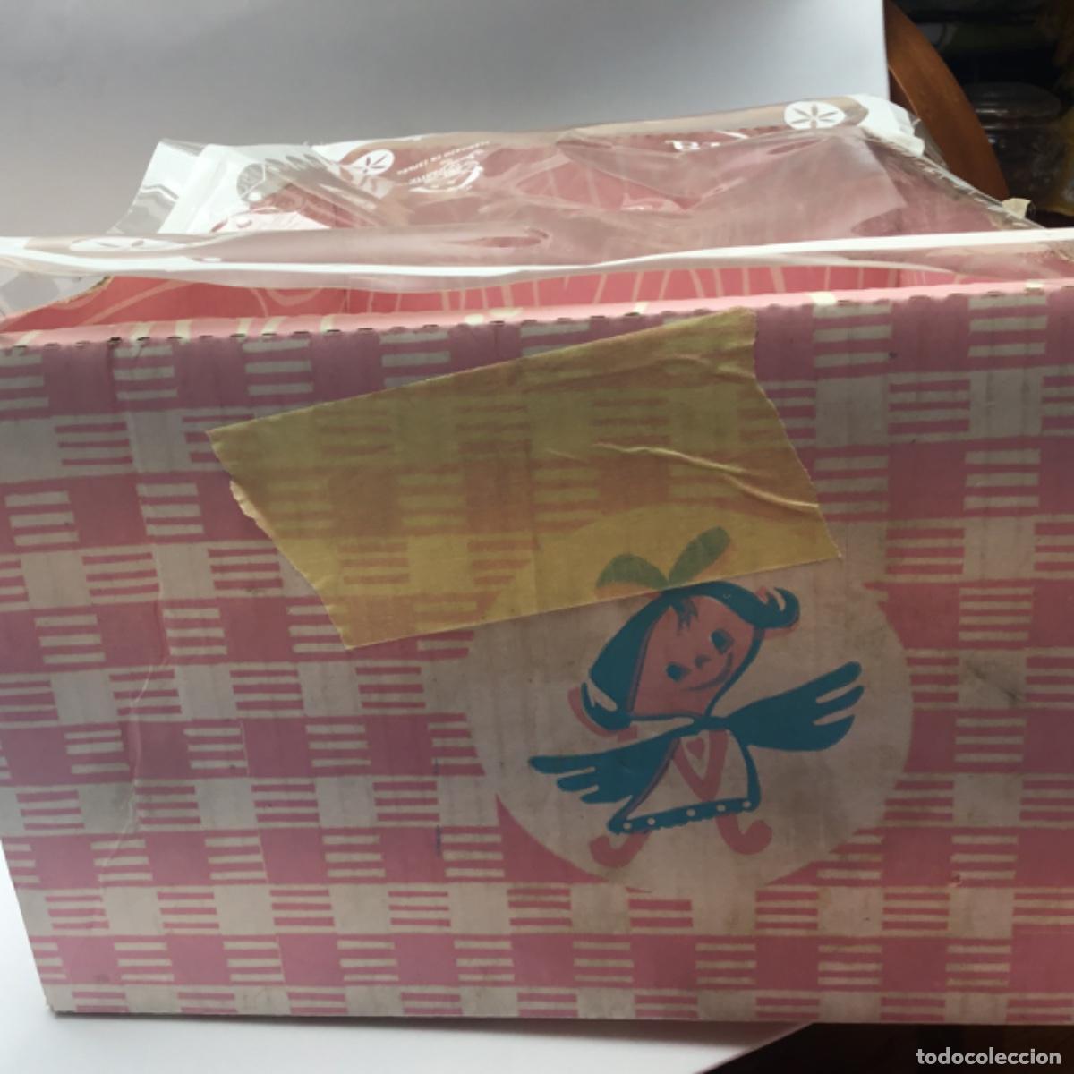 Mu&ntilde;ecas espa&ntilde;olas modernas: Mu&ntilde;eca Kira de Farita con caja - Foto 10