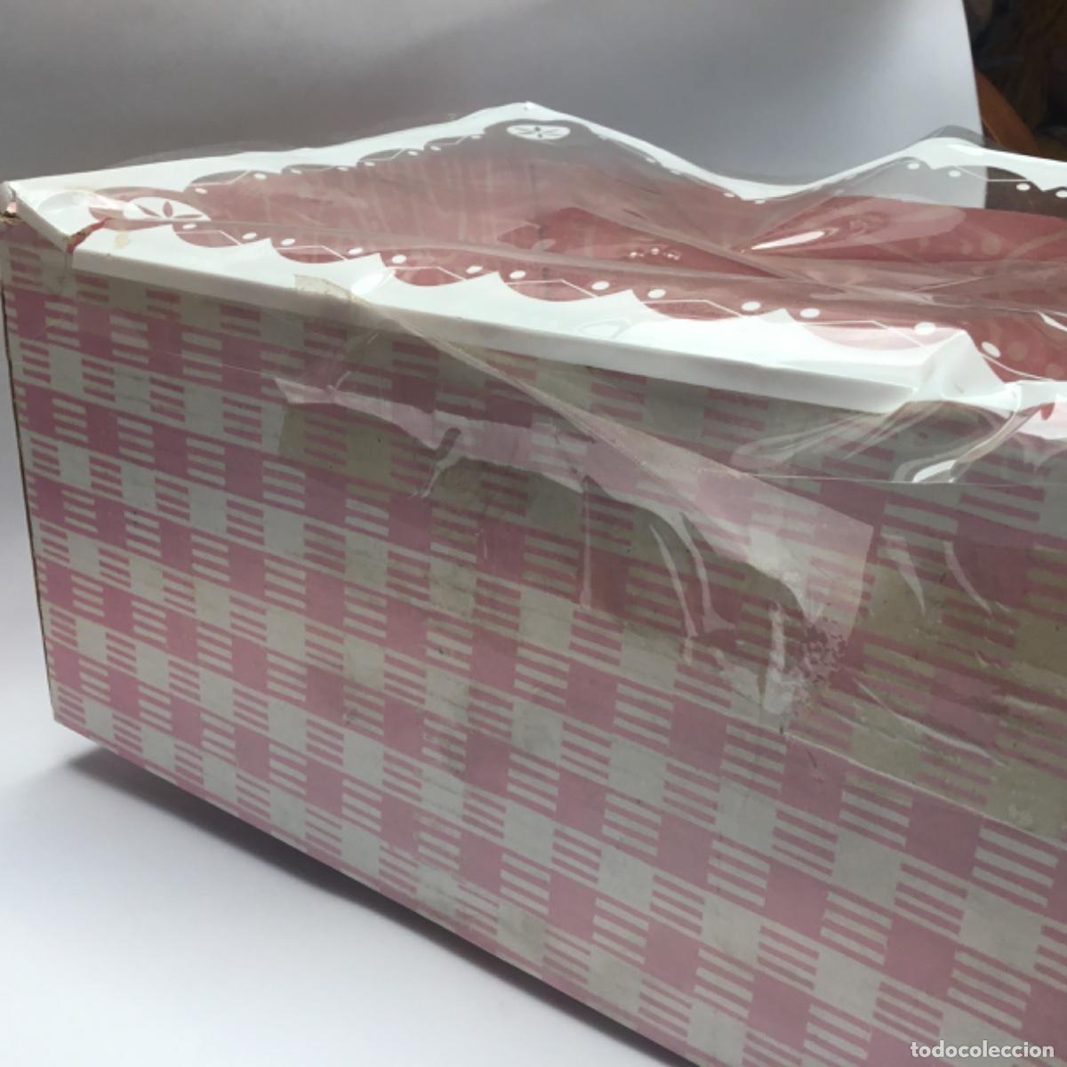 Mu&ntilde;ecas espa&ntilde;olas modernas: Mu&ntilde;eca Kira de Farita con caja - Foto 13