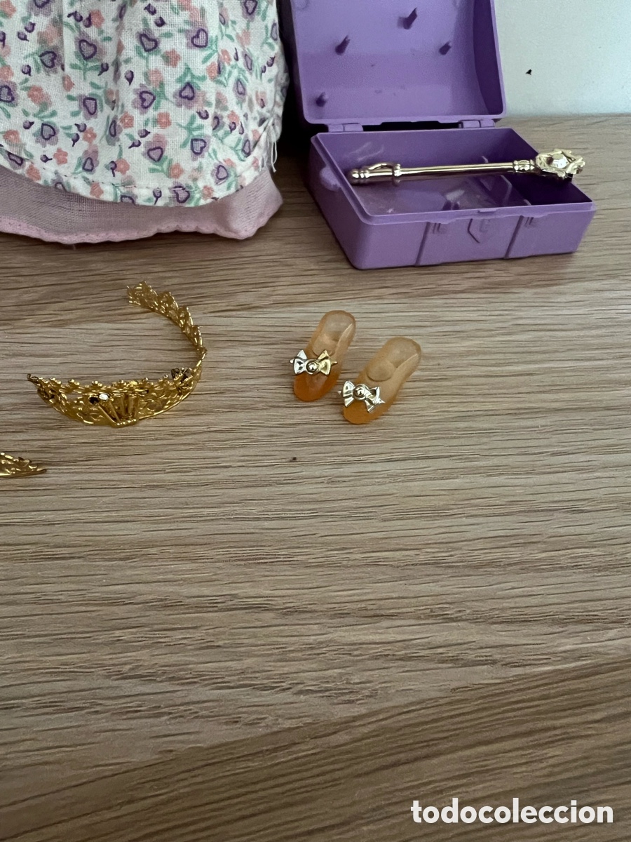 Mu&ntilde;ecas espa&ntilde;olas modernas: Chabel cenicienta y cofre - Foto 2