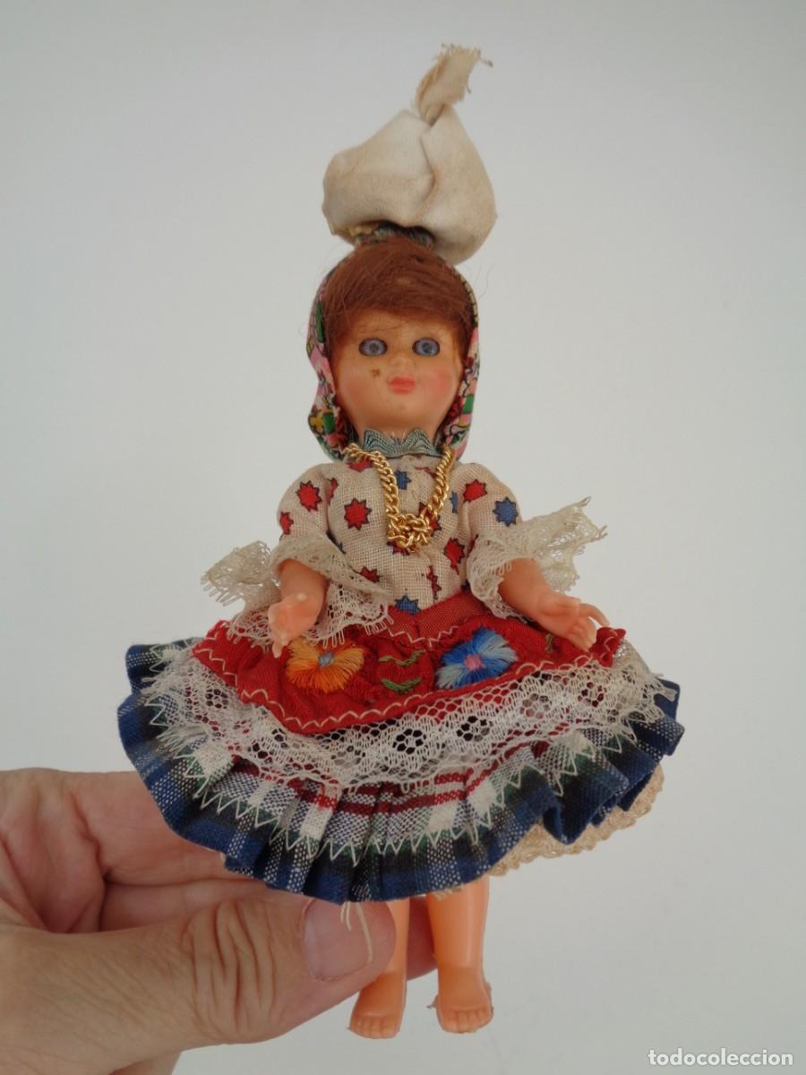 Mu&ntilde;ecas espa&ntilde;olas modernas: ANTIGUA MU&Ntilde;ECA CON TRAJE REGIONAL - Foto 1
