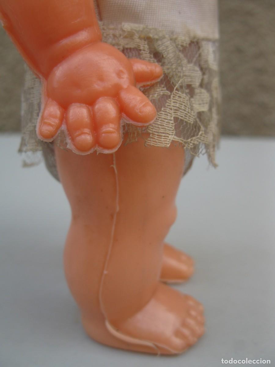 Mu&ntilde;ecas espa&ntilde;olas modernas: ANTIGUA MU&Ntilde;ECA DE PL&Aacute;STICO. - Foto 5