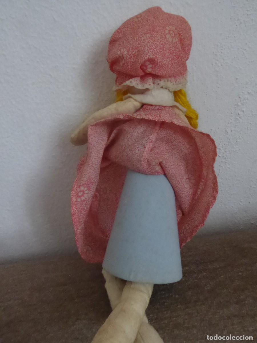 Mu&ntilde;ecas espa&ntilde;olas modernas: Mu&ntilde;eca de tela y cart&oacute;n - Foto 2