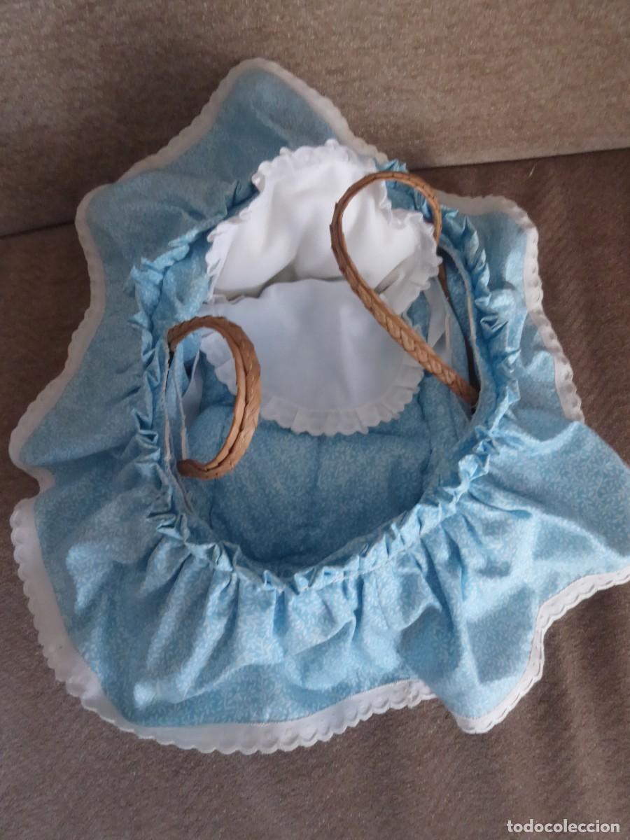 Mu&ntilde;ecas espa&ntilde;olas modernas: Mu&ntilde;eca barriguitas negra con cuna - Foto 2