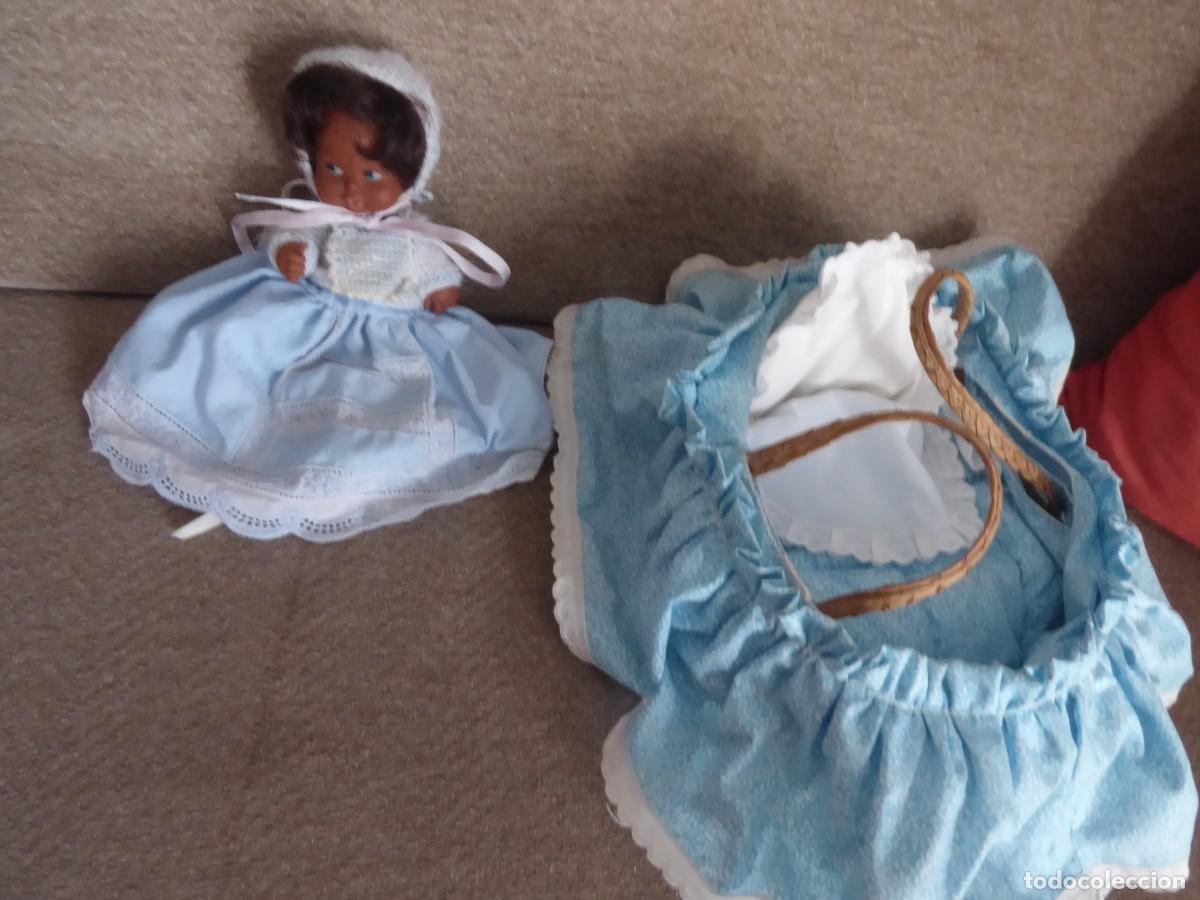 Mu&ntilde;ecas espa&ntilde;olas modernas: Mu&ntilde;eca barriguitas negra con cuna - Foto 9