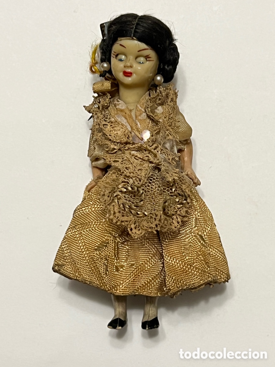 Bambole Spagnole Moderne: FALLERA. Mu&ntilde;eca en Celuloide con ojos durmientes.., Med&iacute;das: 10 x 5 cm., (h.1940?)
